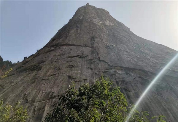 鄣山大峽谷景區（AAAA）